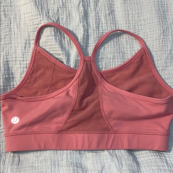 Lulu lemon 🍋 sports bra - Picture 2 of 2